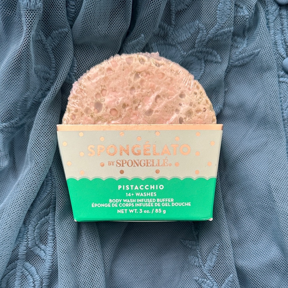 Spongelle Pistachio Body Wash Infused Buffer - Green and Cream